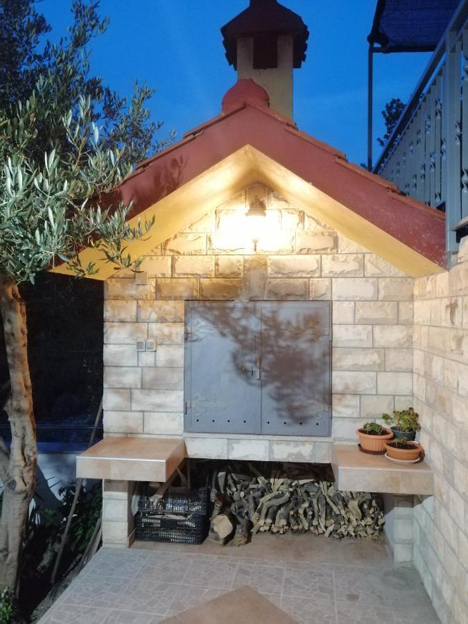 Apartmani Antonia Nakic -Stobrec Сплит Екстериор снимка
