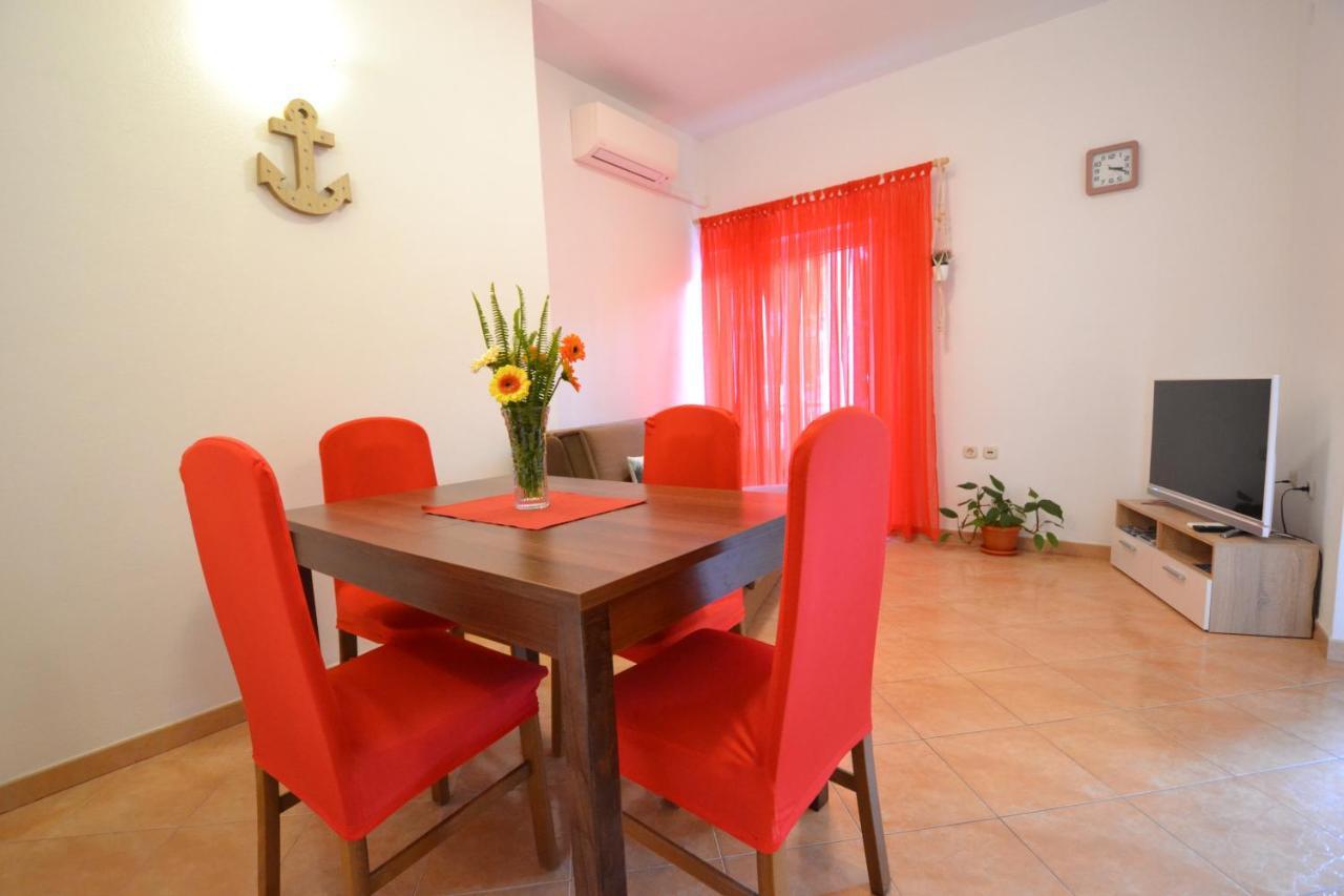 Apartmani Antonia Nakic -Stobrec Сплит Екстериор снимка